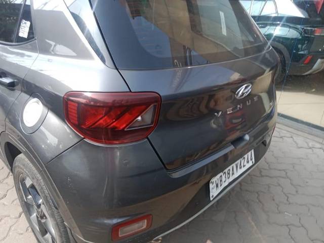 https://images10.gaadi.com/usedgaadi-sellcar/UsedCar/f22dfdfa-8653-471b-9249-bcecfa63434e/e8584d34-de90-4649-8050-ac3d912587a9.jpeg?imwidth=6401