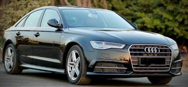 https://images10.gaadi.com/usedgaadi-sellcar/UsedCar/f23aacb7-f690-4a6d-80f4-e2589e728795/6820cd71-b875-4bf6-ace3-84b9740417c9.jpeg?imwidth=6400