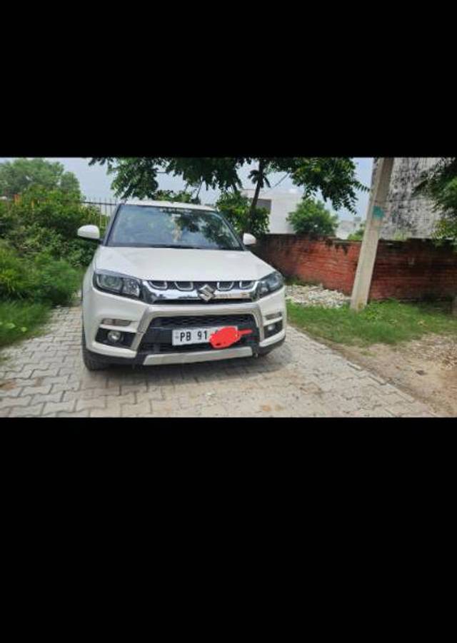 https://images10.gaadi.com/usedgaadi-sellcar/UsedCar/f23e4960-28d3-47bf-a4db-6e12e31f0ea8/8b1d9385-96b6-421e-9bb2-d511a9ea47e2.jpg?imwidth=6400