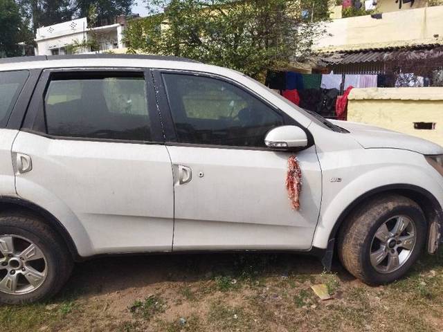 https://images10.gaadi.com/usedgaadi-sellcar/UsedCar/f29ec203-69b8-4aa7-b86e-0c046632aaa4/2d0eeab7-ddf3-47f8-8cce-19ba0bba9c9d.jpg?imwidth=6401