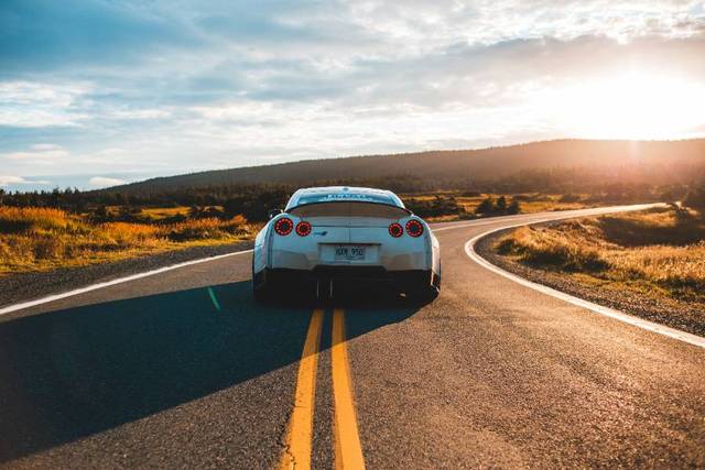 https://images10.gaadi.com/usedgaadi-sellcar/UsedCar/f2b37546-7f20-4851-a62a-b8bbdd57cb9e/1e693e42-4744-42e4-bc77-11a9f2152e7c.jpg?imwidth=6402