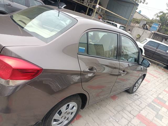 https://images10.gaadi.com/usedgaadi-sellcar/UsedCar/f2c6fbaa-d805-4304-8dce-a5a95ff8b7d8/86dd2066-b215-4b63-bb78-fbd11a23c0a7.jpeg?imwidth=6401