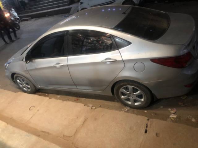 https://images10.gaadi.com/usedgaadi-sellcar/UsedCar/f2ec1561-1114-40bd-aca5-ef4efca14348/06ba728f-51e7-468a-a2f0-5db4b3886039.jpeg?imwidth=6402