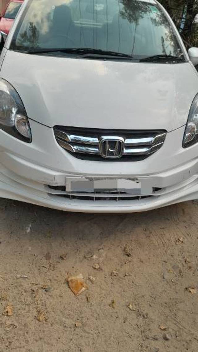 https://images10.gaadi.com/usedgaadi-sellcar/UsedCar/f2fe2f49-838a-4af7-b4f6-4beb89ac7858/6095c4f6-9606-490a-99f3-7976da9431bd.jpg?imwidth=6400