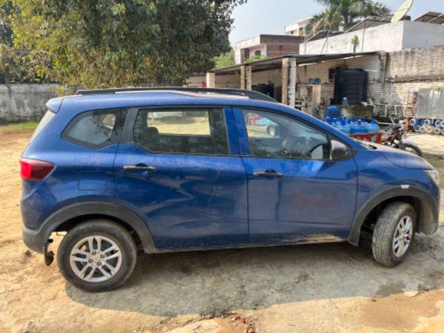 https://images10.gaadi.com/usedgaadi-sellcar/UsedCar/f30fa58a-6854-4fbd-9439-971a26412d45/842afa19-046e-45e1-9198-d4c0e92b2bf1.jpeg?imwidth=6401