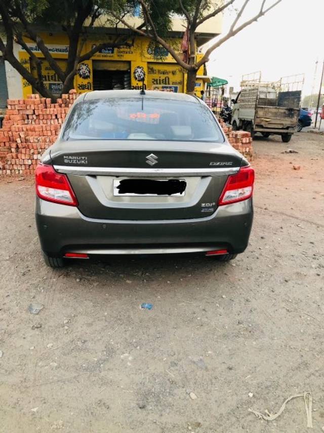 https://images10.gaadi.com/usedgaadi-sellcar/UsedCar/f3324c25-28de-4bf8-9742-0026b79a55b8/1505c3f1-b923-456f-9b30-ce4ce926304e.jpg?imwidth=6400