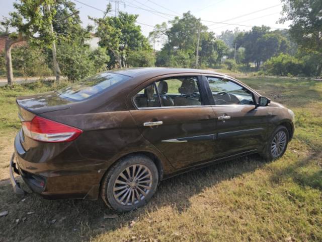 https://images10.gaadi.com/usedgaadi-sellcar/UsedCar/f33c2f7e-cf0b-4a5e-b8aa-7ec188170384/f0bc2b4a-875e-4741-bb08-e88a1868c108.jpeg?imwidth=6401