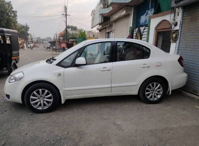 https://images10.gaadi.com/usedgaadi-sellcar/UsedCar/f371dd1e-4d2e-4d3c-8af8-803900708f81/c5a40067-a747-46b8-8887-b2cc0c2a1ce7.jpg?imwidth=6401