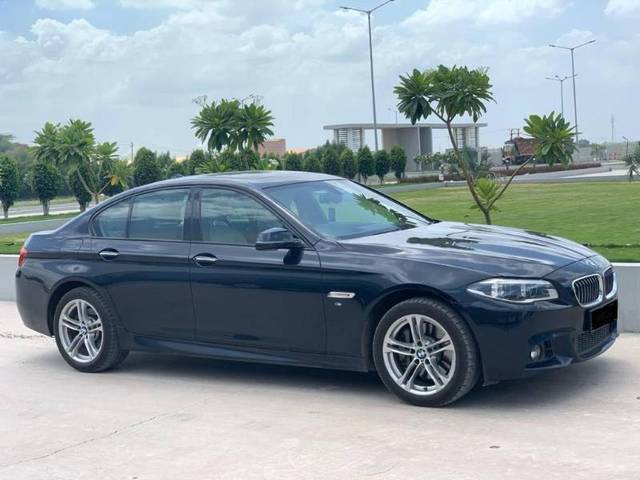 https://images10.gaadi.com/usedgaadi-sellcar/UsedCar/f38d8849-afe9-42eb-87dc-04befb075c06/56b5c547-a83d-484a-9f95-6370c695c76f.jpg?imwidth=6401