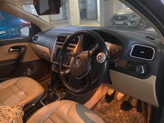 https://images10.gaadi.com/usedgaadi-sellcar/UsedCar/f3df52dd-d022-4876-873c-f6f72530160b/fe30c51b-5239-43cc-85f7-a5af49d06b11.jpeg?imwidth=6400