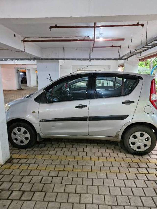 https://images10.gaadi.com/usedgaadi-sellcar/UsedCar/f49f6a61-7e22-4508-8293-5f23d564865b/f6171fd3-2175-40a9-923a-652b48d292a2.jpg?imwidth=6402