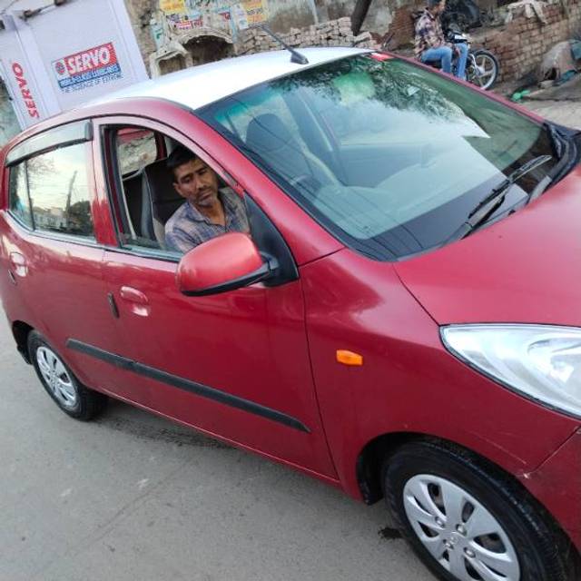 https://images10.gaadi.com/usedgaadi-sellcar/UsedCar/f4a99d79-4394-450b-9cb2-b689c7f24ab8/d68f9128-3bad-4121-b1a4-545d3fee1f23.jpg?imwidth=6402