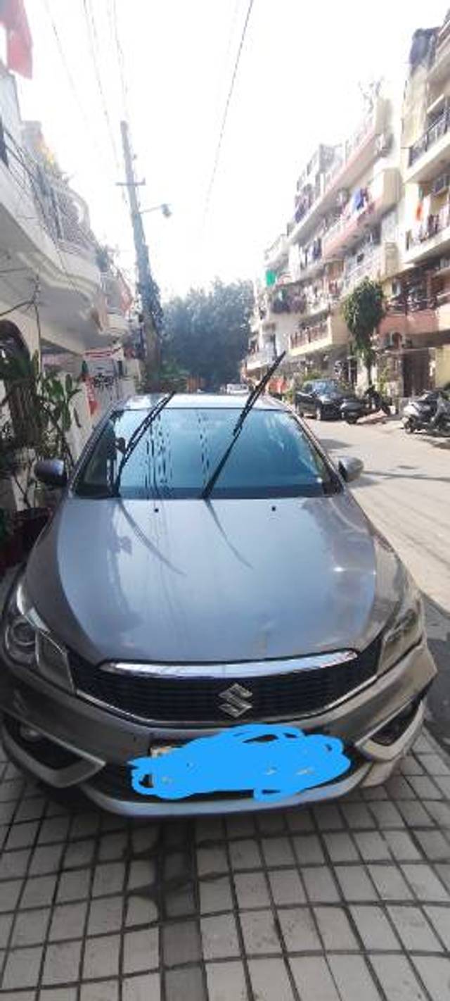 https://images10.gaadi.com/usedgaadi-sellcar/UsedCar/f4dff503-5b51-4583-ac38-527bcaebea78/94d38f60-c984-48cb-8a73-4f3b1c689f81.jpg?imwidth=6400