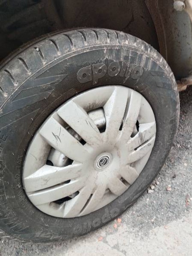 https://images10.gaadi.com/usedgaadi-sellcar/UsedCar/f500e509a/58ded38c-f883-4b0c-a714-86ec7a0dfe1f.jpg?imwidth=6401