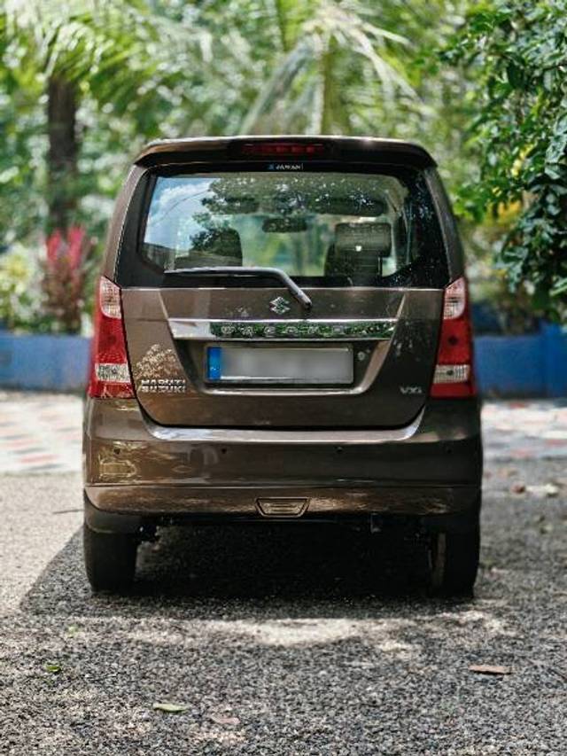 https://images10.gaadi.com/usedgaadi-sellcar/UsedCar/f50107ada/699aae5e-d003-46c6-b09b-d9f0c768af65.jpg?imwidth=6402