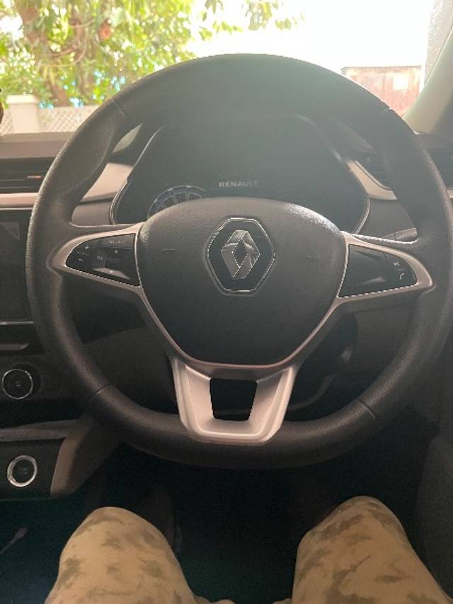 https://images10.gaadi.com/usedgaadi-sellcar/UsedCar/f501425fa/d6bb4d91-8485-4f67-be88-a4e634093c5e.jpeg?imwidth=6401