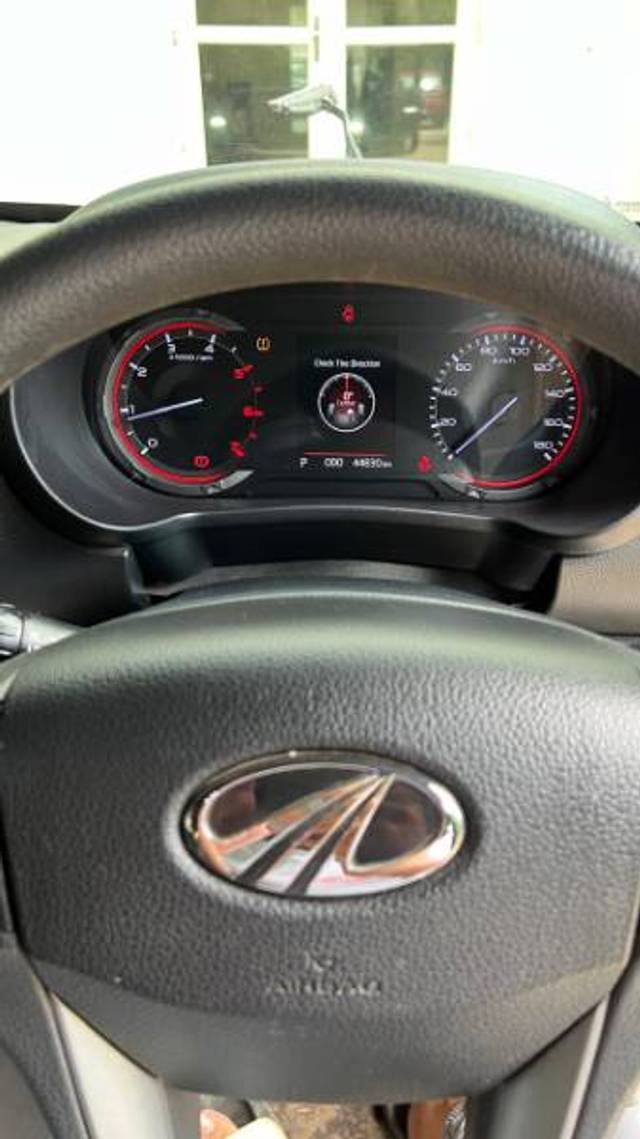 https://images10.gaadi.com/usedgaadi-sellcar/UsedCar/f5018d7ba/7ad9d604-78db-4b58-888a-d7ee95375193.jpg?imwidth=6402