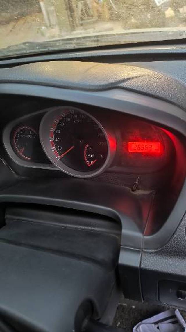 https://images10.gaadi.com/usedgaadi-sellcar/UsedCar/f5018da5a/437f9347-8388-420f-b2fa-1bf900c5c597.jpg?imwidth=6401