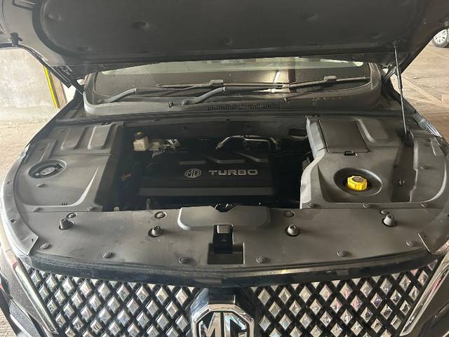 https://images10.gaadi.com/usedgaadi-sellcar/UsedCar/f501c581a/f64bec3b-b687-4cf4-9d83-83f990281a49.jpeg?imwidth=6402