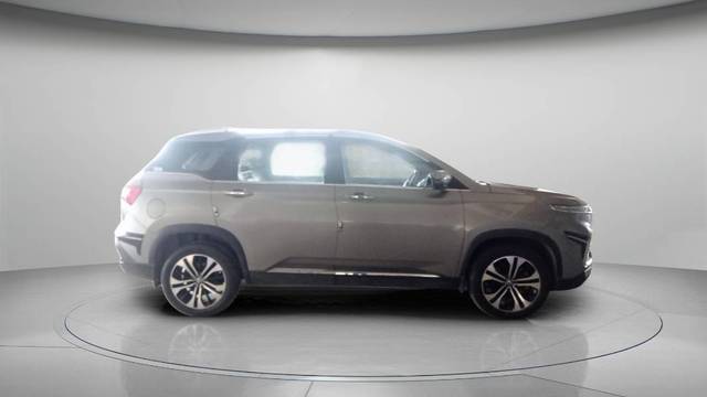 https://images10.gaadi.com/usedgaadi-sellcar/UsedCar/f501d2c6a/c3e37da4-2dd1-43f7-90d7-7c2a823269be.jpg?imwidth=6401