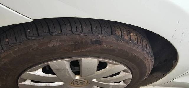 https://images10.gaadi.com/usedgaadi-sellcar/UsedCar/f5021b12a/1e4a881a-c5fe-4340-a073-3ac7f5ec9b1a.jpg?imwidth=6402