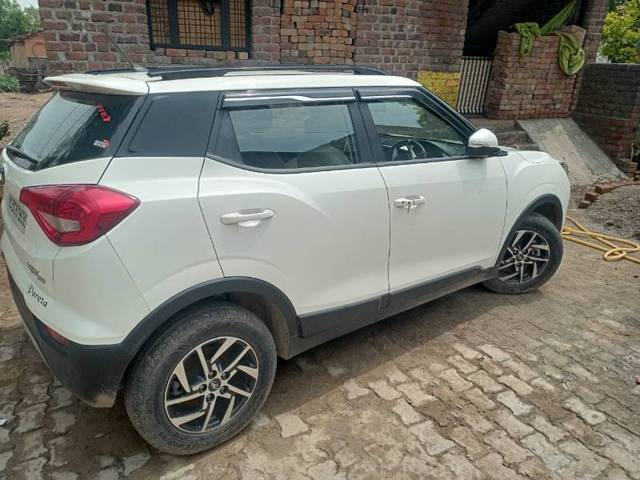https://images10.gaadi.com/usedgaadi-sellcar/UsedCar/f5022daea/883c56d2-8537-4237-9c28-103a32b55f7f.jpg?imwidth=6400