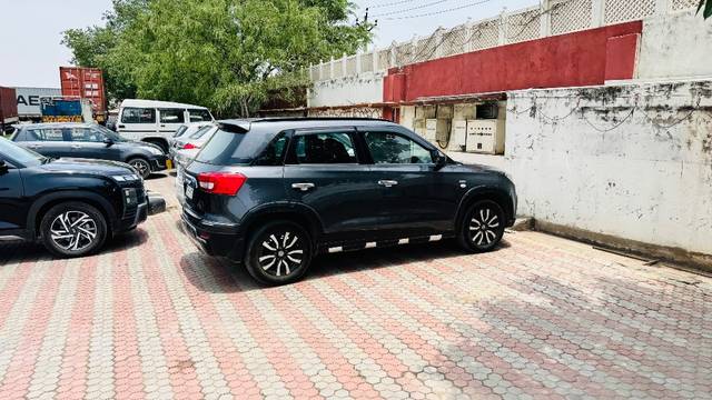 https://images10.gaadi.com/usedgaadi-sellcar/UsedCar/f5023760a/c82ad3ad-dbd4-4b81-905b-0e6af6828473.jpeg?imwidth=6401