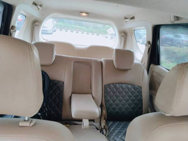 https://images10.gaadi.com/usedgaadi-sellcar/UsedCar/f5028576a/ee5f4fd8-6e5d-4d82-ba4b-f696b73266ec.jpeg?imwidth=6400