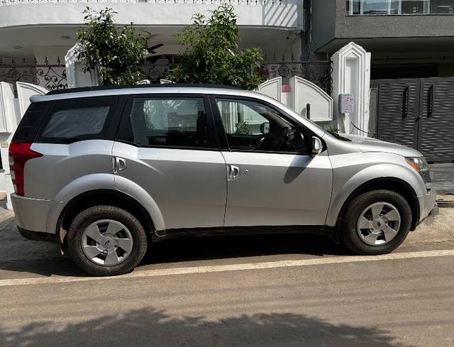 https://images10.gaadi.com/usedgaadi-sellcar/UsedCar/f50294fea/724ed28b-ca67-47cc-b358-4010ba26912e.jpeg?imwidth=6400