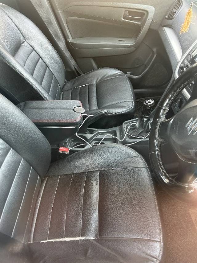 https://images10.gaadi.com/usedgaadi-sellcar/UsedCar/f5029fb1a/082194eb-9b1d-4fb5-9403-476ad14901fd.jpeg?imwidth=6401