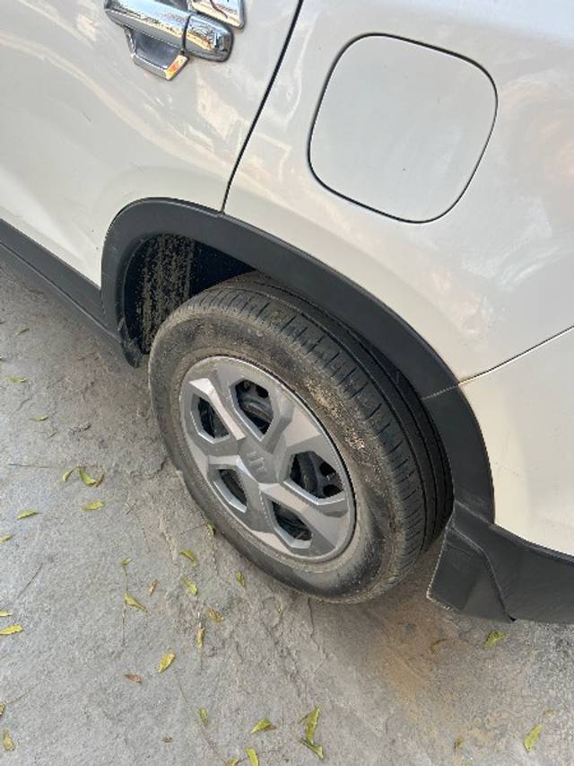 https://images10.gaadi.com/usedgaadi-sellcar/UsedCar/f5029fb1a/26b443b5-833b-4cb4-874f-2f6e05ba9f5e.jpeg?imwidth=6402