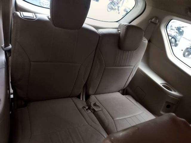 https://images10.gaadi.com/usedgaadi-sellcar/UsedCar/f502af1da/5627f7b6-195b-4b47-8e72-ba56336452a3.jpg?imwidth=6402