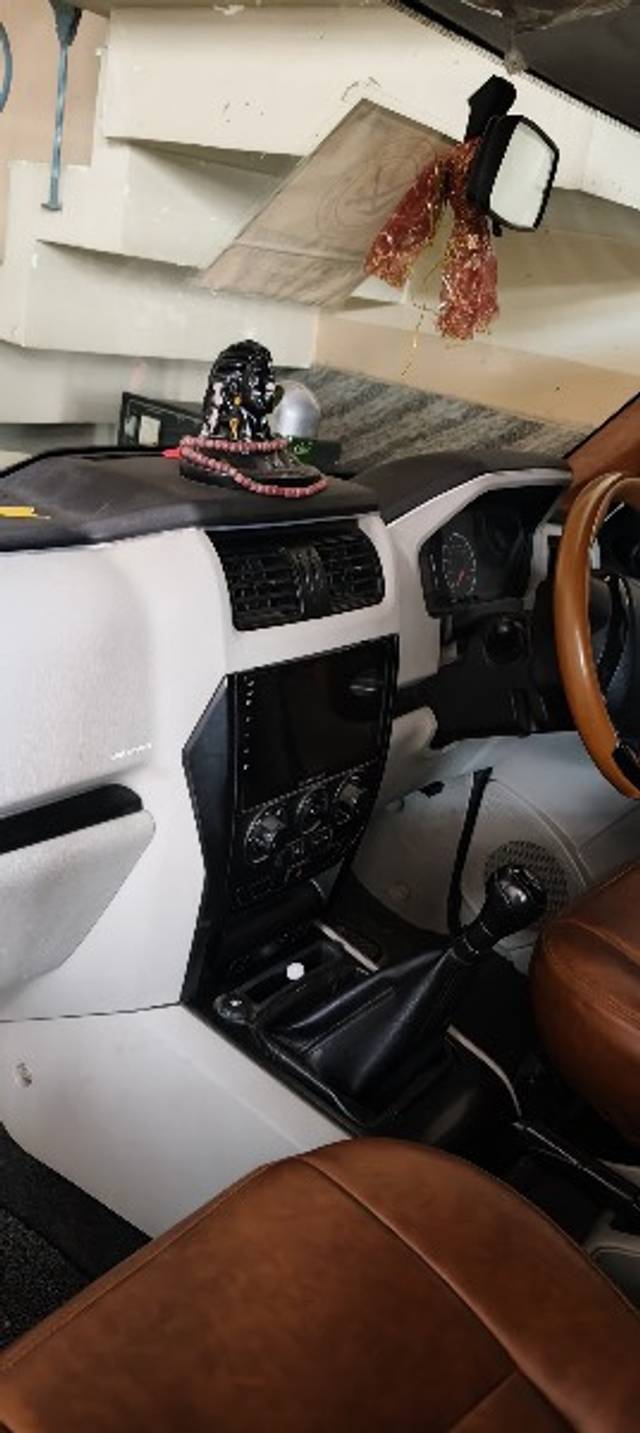 https://images10.gaadi.com/usedgaadi-sellcar/UsedCar/f502b6a6a/17b63724-9647-473b-b408-affd8d718ae4.jpeg?imwidth=6402