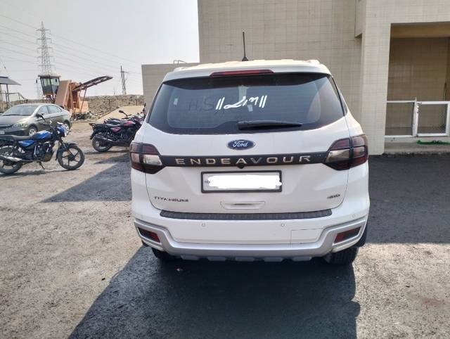 https://images10.gaadi.com/usedgaadi-sellcar/UsedCar/f502c555a/7e8b0a92-5427-4ff5-a9af-61f5dc774652.jpeg?imwidth=6402