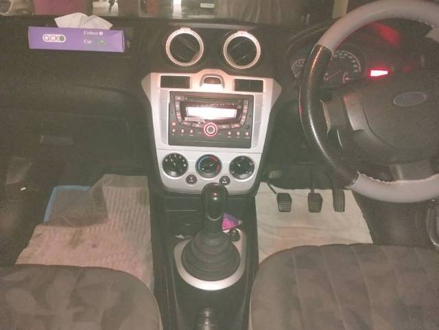 https://images10.gaadi.com/usedgaadi-sellcar/UsedCar/f50311dfa/b3b0af00-9c5d-4a12-8f4e-c3fc1d871514.jpg?imwidth=6401