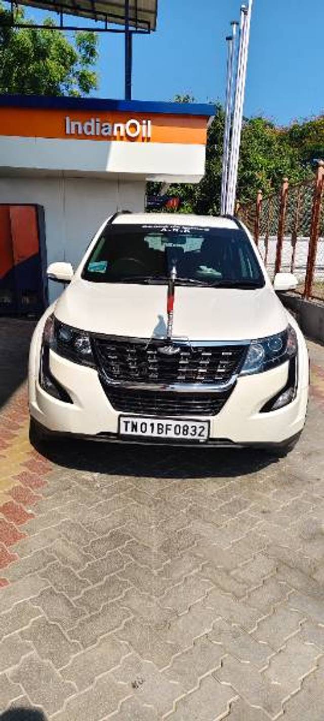 https://images10.gaadi.com/usedgaadi-sellcar/UsedCar/f5031ba8a/8262d52f-cfff-42f5-b4b6-8449b236128e.jpg?imwidth=6400