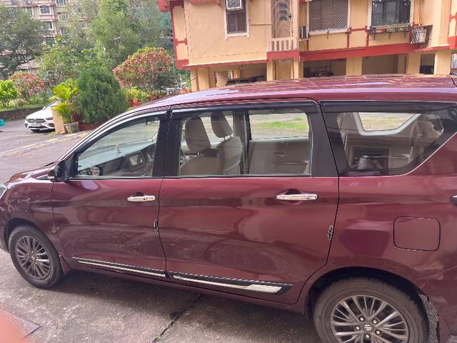https://images10.gaadi.com/usedgaadi-sellcar/UsedCar/f5037928a/ee3a747b-6984-4993-938f-46a48c4b3104.jpeg?imwidth=6401