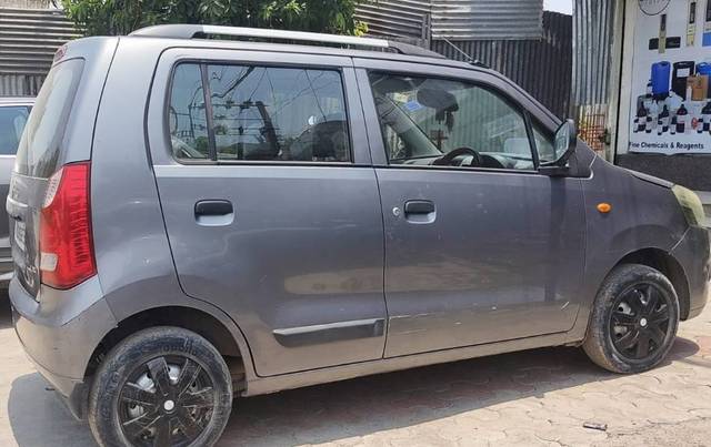 https://images10.gaadi.com/usedgaadi-sellcar/UsedCar/f5038fd1a/34f88f74-9a02-4c6a-af6f-583c2caddfed.jpg?imwidth=6401