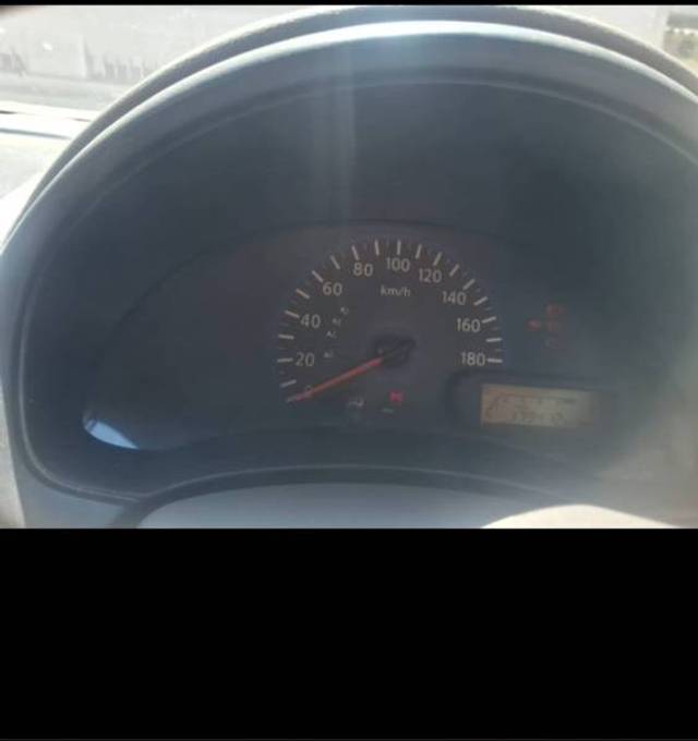 https://images10.gaadi.com/usedgaadi-sellcar/UsedCar/f503c3e0a/4b561b58-9ab6-4b20-ad79-4ce2e3cd94ac.jpg?imwidth=6402
