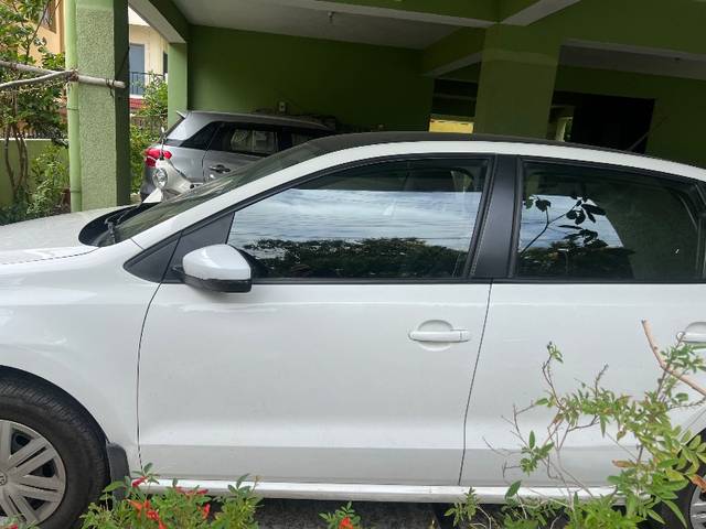 https://images10.gaadi.com/usedgaadi-sellcar/UsedCar/f504b20aa/dbef2bfa-213a-4f6f-9ce4-fbda8e097224.jpeg?imwidth=6401