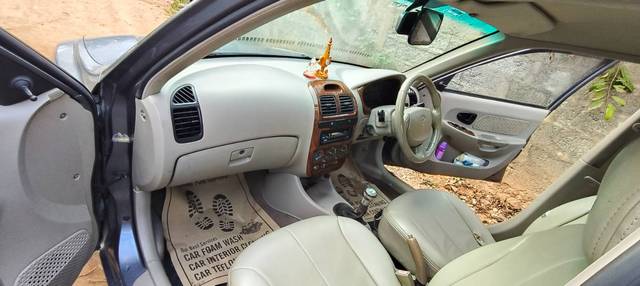 https://images10.gaadi.com/usedgaadi-sellcar/UsedCar/f504c5ada/433715a8-7fc9-4100-a1b0-39a00314c187.jpg?imwidth=6402