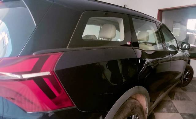 https://images10.gaadi.com/usedgaadi-sellcar/UsedCar/f504cd93a/6c6e31f5-7f7c-448d-bb65-80e9909f2b47.jpg?imwidth=6402