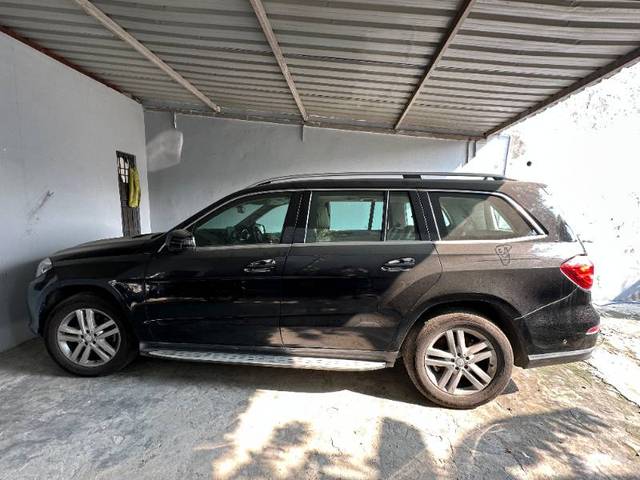 https://images10.gaadi.com/usedgaadi-sellcar/UsedCar/f505d28aa/cd7a1913-5cd5-44fb-94dc-56e7a59236e3.jpg?imwidth=6402