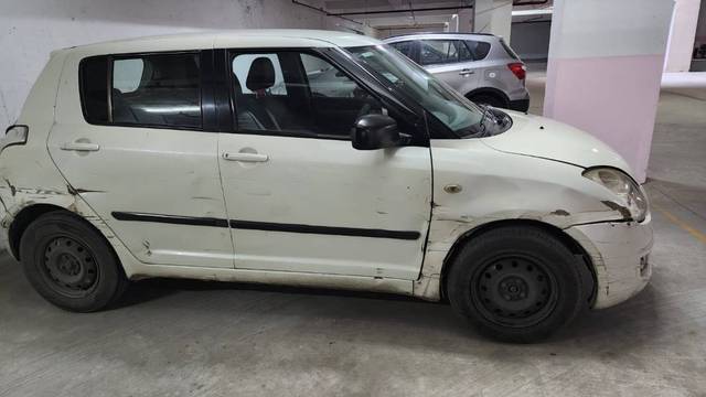 https://images10.gaadi.com/usedgaadi-sellcar/UsedCar/f5061de8a/b2562edf-e357-427f-afb3-6f4c5dc2b790.jpg?imwidth=6401