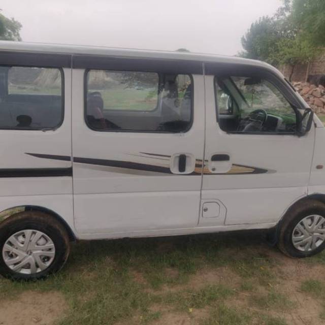 https://images10.gaadi.com/usedgaadi-sellcar/UsedCar/f5062651a/fccb85b5-3efe-485c-9b7c-2a477ca8216d.jpg?imwidth=6401