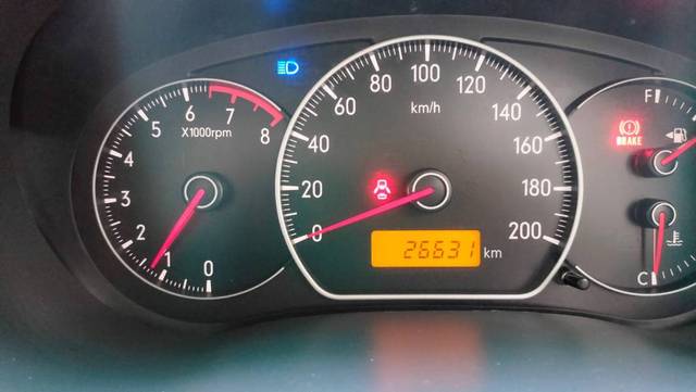 https://images10.gaadi.com/usedgaadi-sellcar/UsedCar/f5065e97a/5aa2b378-265d-4c32-9a1d-071e1120db70.jpg?imwidth=6402