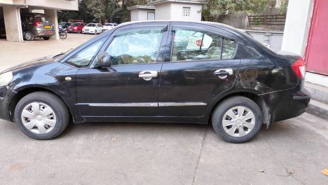 https://images10.gaadi.com/usedgaadi-sellcar/UsedCar/f5065e97a/cac593aa-f461-4044-80bb-42f8cef8321b.jpg?imwidth=6401