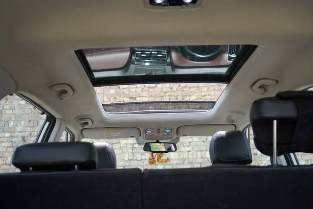 https://images10.gaadi.com/usedgaadi-sellcar/UsedCar/f5068720a/c7ba8b18-ab34-40e0-bc32-9e47ac4ecb08.jpg?imwidth=6402