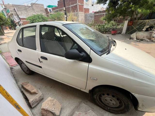 https://images10.gaadi.com/usedgaadi-sellcar/UsedCar/f5069d71a/55e99c22-7961-4ccb-bb6d-c49b4ea3f0ee.jpg?imwidth=6400