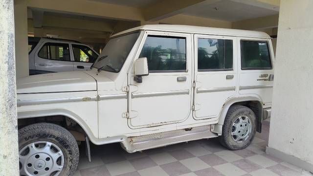 https://images10.gaadi.com/usedgaadi-sellcar/UsedCar/f506d225a/54bc58f3-6043-4dfe-ac91-e87bfd430824.jpeg?imwidth=6400